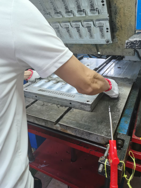 Place the Raw Material on the Silicone Rubber Mold
